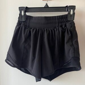 Lululemon black, hotty hot shorts-mid rise 4” inseam, size 0 (great condition)